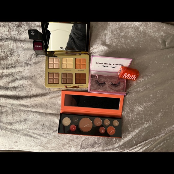 Make up bundle - Picture 2 of 2